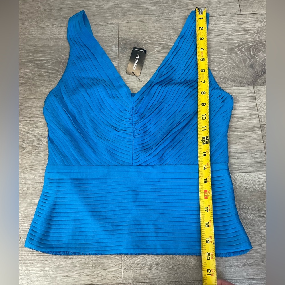 NEW Express top - Picture 4 of 5